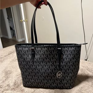 BRAND NEW with tags Michael Kors Jet Set Tote Bag